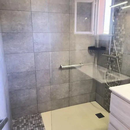 Holiday home Maison Chaleureuse A Avec Vue Sur Le Jardin Ajaccio (Corsica)