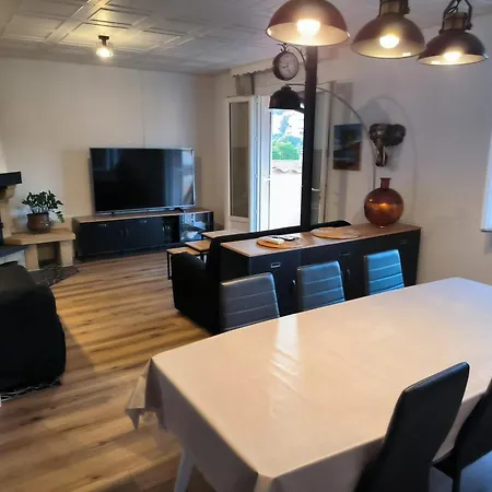 Maison Chaleureuse A Avec Vue Sur Le Jardin Semesterbostad Ajaccio (Corsica)