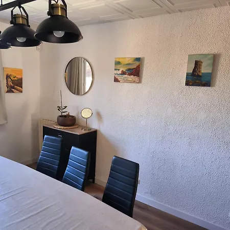 Maison Chaleureuse A Avec Vue Sur Le Jardin Сasa de vacaciones *