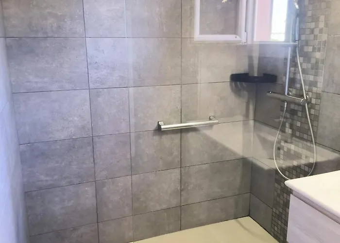 Holiday home Maison Chaleureuse A Avec Vue Sur Le Jardin Ajaccio (Corsica)